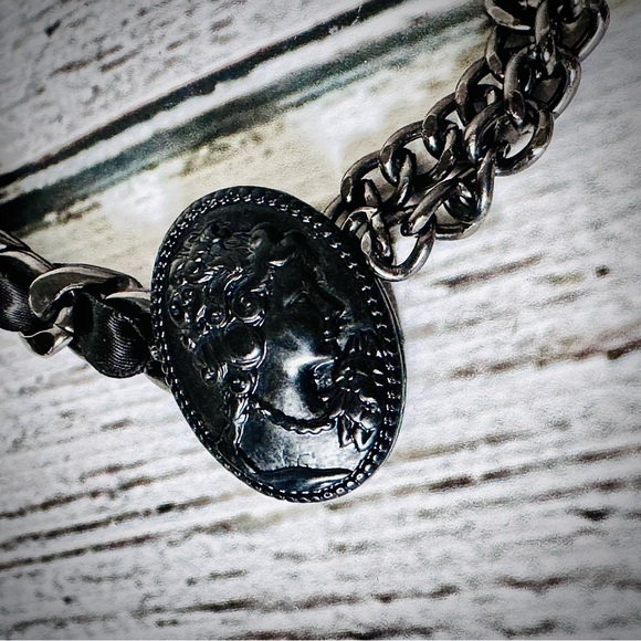 Victorian Black Cameo Heirloom Chain Link WhimsyGoth Choker Necklace w/ Ribbon - Picture 2 of 4